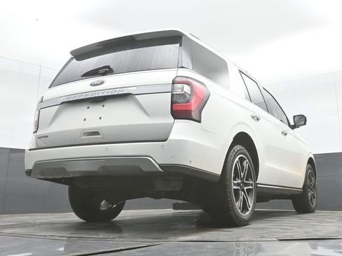 Used 2020 Ford Expedition Limited w/ Special Edition Package AWD/4WD image 31