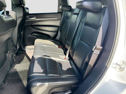Used 2018 Jeep Grand Cherokee Limited w/ Luxury Group II image 26