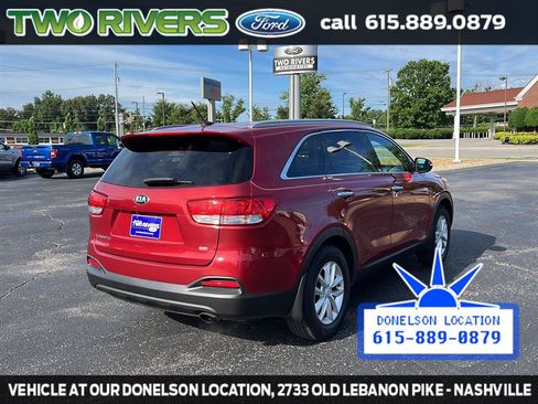 Used 2017 Kia Sorento AWD image 9
