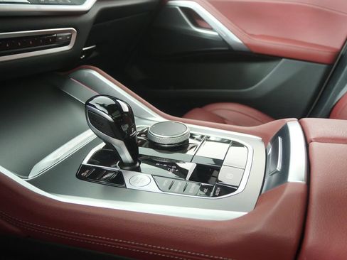 Used 2022 BMW X6 xDrive40i w/ M Sport Package AWD/4WD image 24