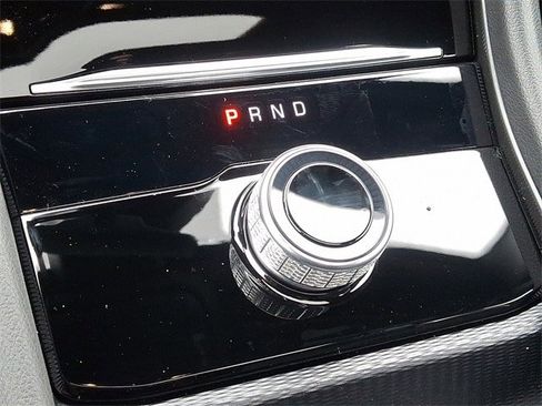 New 2025 Jeep Grand Cherokee Altitude image 11