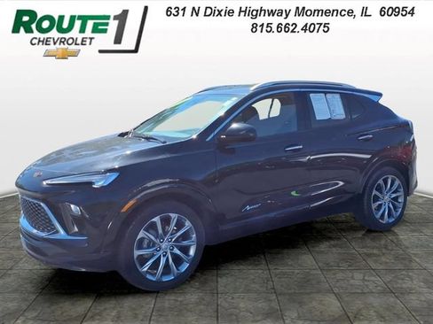 Used 2024 Buick Encore GX Avenir w/ Avenir Technology Package FWD image 1