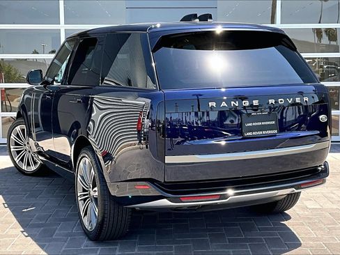 Certified 2023 Land Rover Range Rover SE AWD/4WD image 11