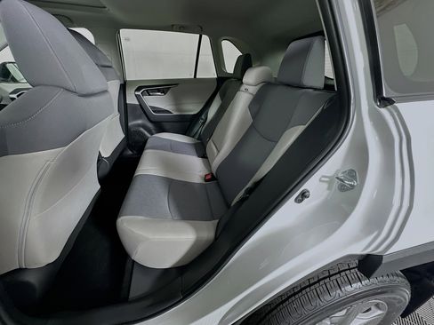 Used 2024 Toyota RAV4 XLE w/ Convenience Package FWD image 25