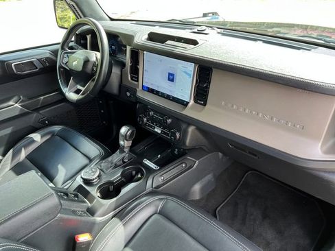 Used 2025 Ford Bronco Outer Banks AWD/4WD image 38