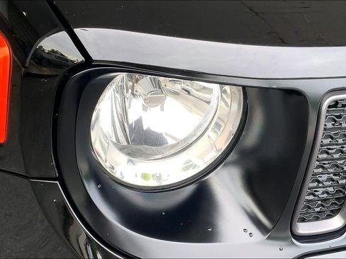Used 2023 Jeep Renegade Trailhawk w/ Sun/Sound Group AWD/4WD image 28