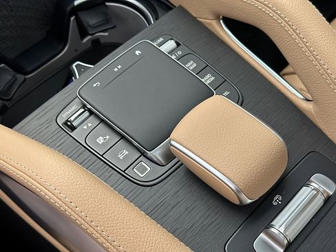 New 2026 Mercedes-Benz GLE 580 4MATIC image 33