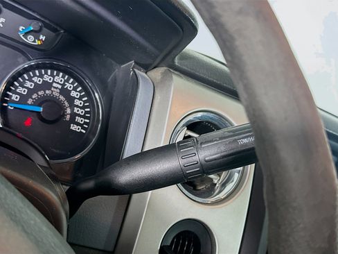 Used 2013 Ford F150 XLT image 23