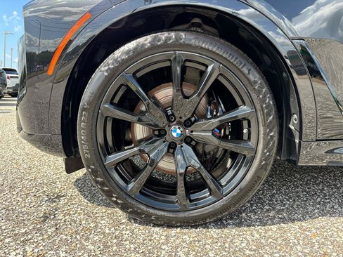 Used 2025 BMW X7 M60i w/ Executive Package AWD/4WD image 38