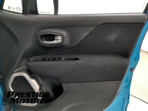 Used 2020 Jeep Renegade Sport w/ Sport Appearance Group AWD/4WD image 28