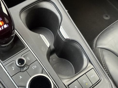 Certified 2025 Cadillac XT4 Premium Luxury image 27