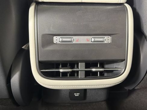 Used 2024 Lincoln Navigator Reserve AWD/4WD image 21