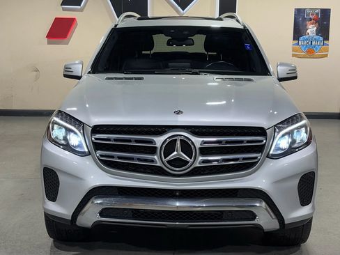 Used 2019 Mercedes-Benz GLS 450 4MATIC image 2