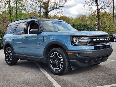 Used 2023 Ford Bronco Sport Outer Banks w/ Tech Package AWD/4WD image 7