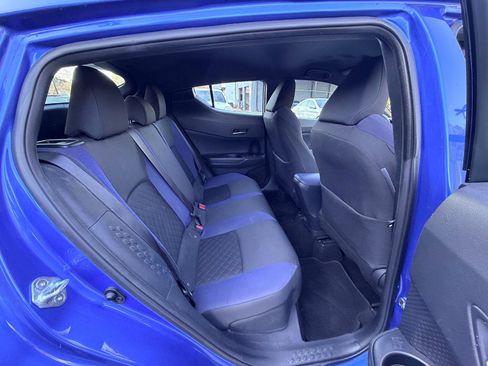 Used 2022 Toyota C-HR XLE FWD image 14