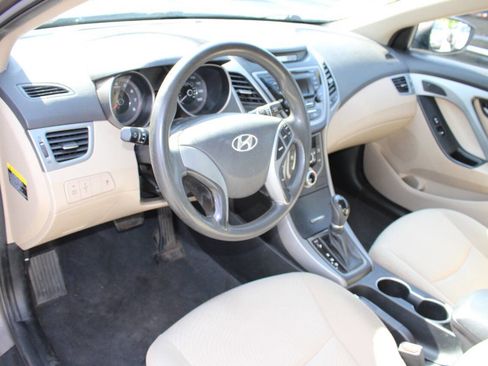 Used 2016 Hyundai Elantra SE FWD image 13