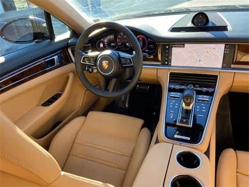 Used 2023 Porsche Panamera 4S image 15