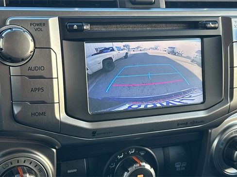 Used 2017 Toyota 4Runner SR5 Premium image 23