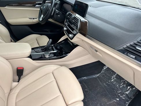 Used 2021 BMW X4 xDrive30i AWD/4WD image 16