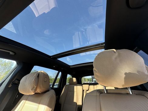 New 2026 Mercedes-Benz GLS 450 4MATIC image 34