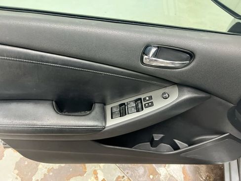 Used 2007 Nissan Altima 3.5 SL w/ Technology Pkg FWD image 22