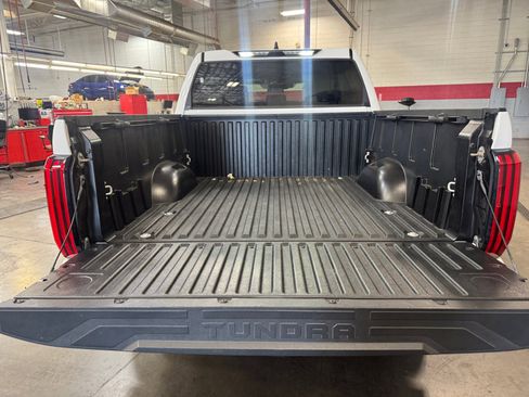 Used 2023 Toyota Tundra SR5 w/ SR5 Premium Package RWD image 34