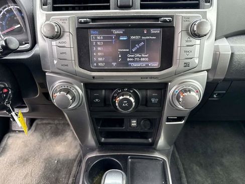 Used 2016 Toyota 4Runner SR5 image 31