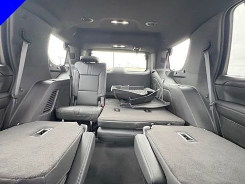 Used 2024 Chevrolet Tahoe RST w/ Luxury Package image 24