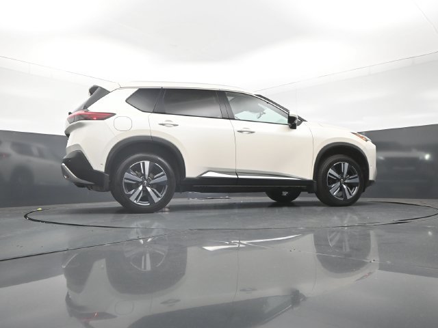 Certified 2023 Nissan Rogue Platinum w/ Platinum Premium Package AWD/4WD image 35