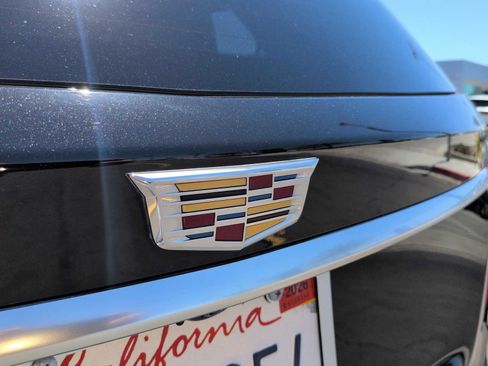 Certified 2023 Cadillac XT6 Luxury FWD image 8