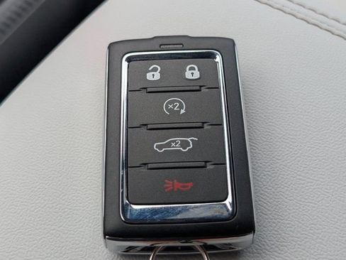 New 2026 Jeep Cherokee Limited AWD/4WD image 32