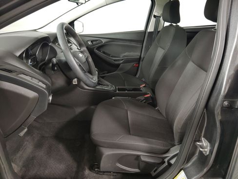 Used 2017 Ford Focus S image 5