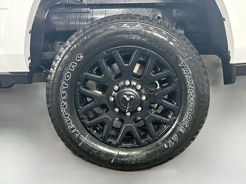 New 2026 RAM 2500 Limited AWD/4WD image 17