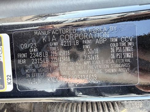 Used 2024 Kia Niro SX Touring image 34