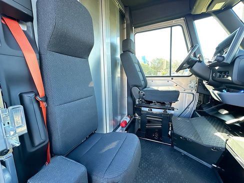 New 2026 Chevrolet Brightdrop 400 image 23