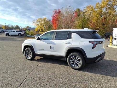 New 2026 Chevrolet Equinox LT w/ Convenience Package II image 6