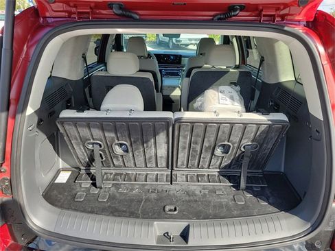 Used 2025 Hyundai Santa Fe Calligraphy image 9