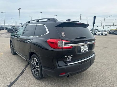 Used 2023 Subaru Ascent Touring AWD/4WD image 3