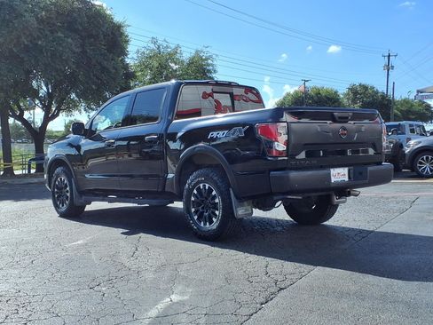 Used 2021 Nissan Titan PRO-4X w/ Pro-4x Convenience Package AWD/4WD image 8