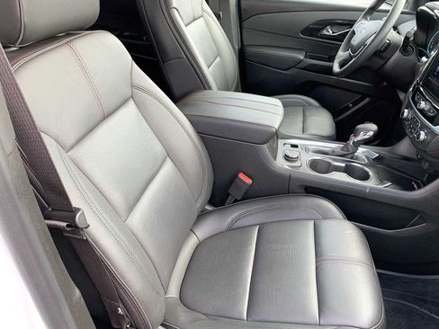 Certified 2023 Chevrolet Traverse RS w/ LPO, Floor Liner Package AWD/4WD image 28