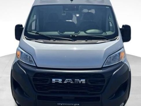 Used 2023 RAM ProMaster 2500 w/ Convenience Group FWD image 9