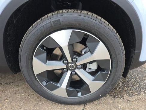 New 2026 Volvo XC40 B5 Plus w/ Protection Package Premier AWD/4WD image 10