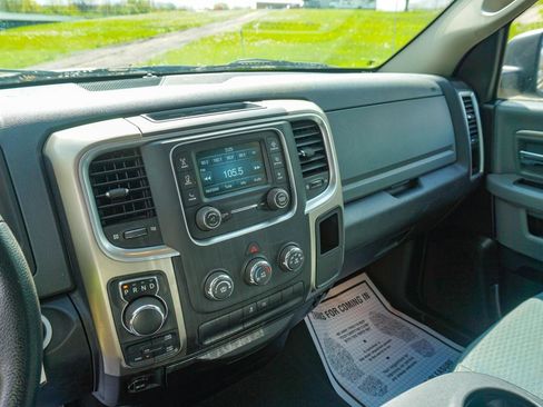 Used 2014 RAM 1500 Classic SLT AWD/4WD image 13