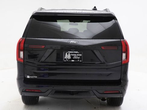 Used 2025 Ford Expedition Platinum w/ Stealth Appearance Package AWD/4WD image 7