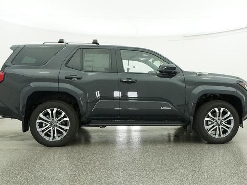 New 2025 Toyota 4Runner Limited image 30