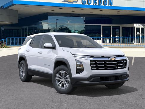 New 2026 Chevrolet Equinox LT w/ Convenience Package II AWD/4WD image 7