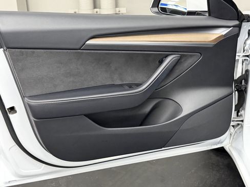 Used 2022 Tesla Model 3 Long Range image 20