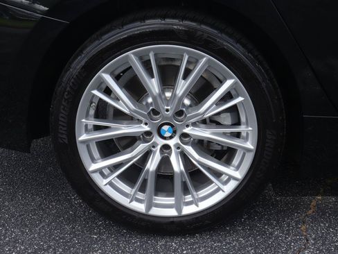 Used 2023 BMW 330i Sedan w/ Premium Package RWD image 40
