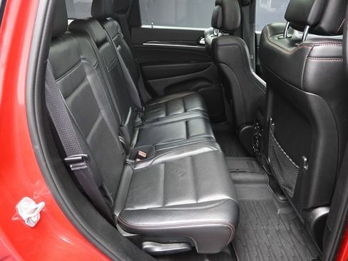 Used 2019 Jeep Grand Cherokee Trailhawk w/ Trailhawk Luxury Group AWD/4WD image 35