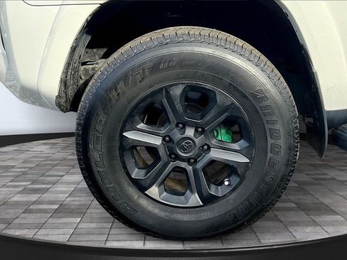 Used 2016 Toyota 4Runner SR5 image 34